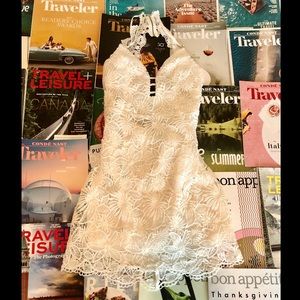 FOREVER 21 Lace Mini-Dress